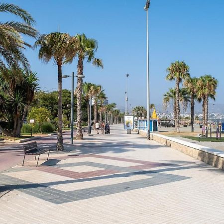 Apartamento Nuria Torre Del Mar Exterior photo
