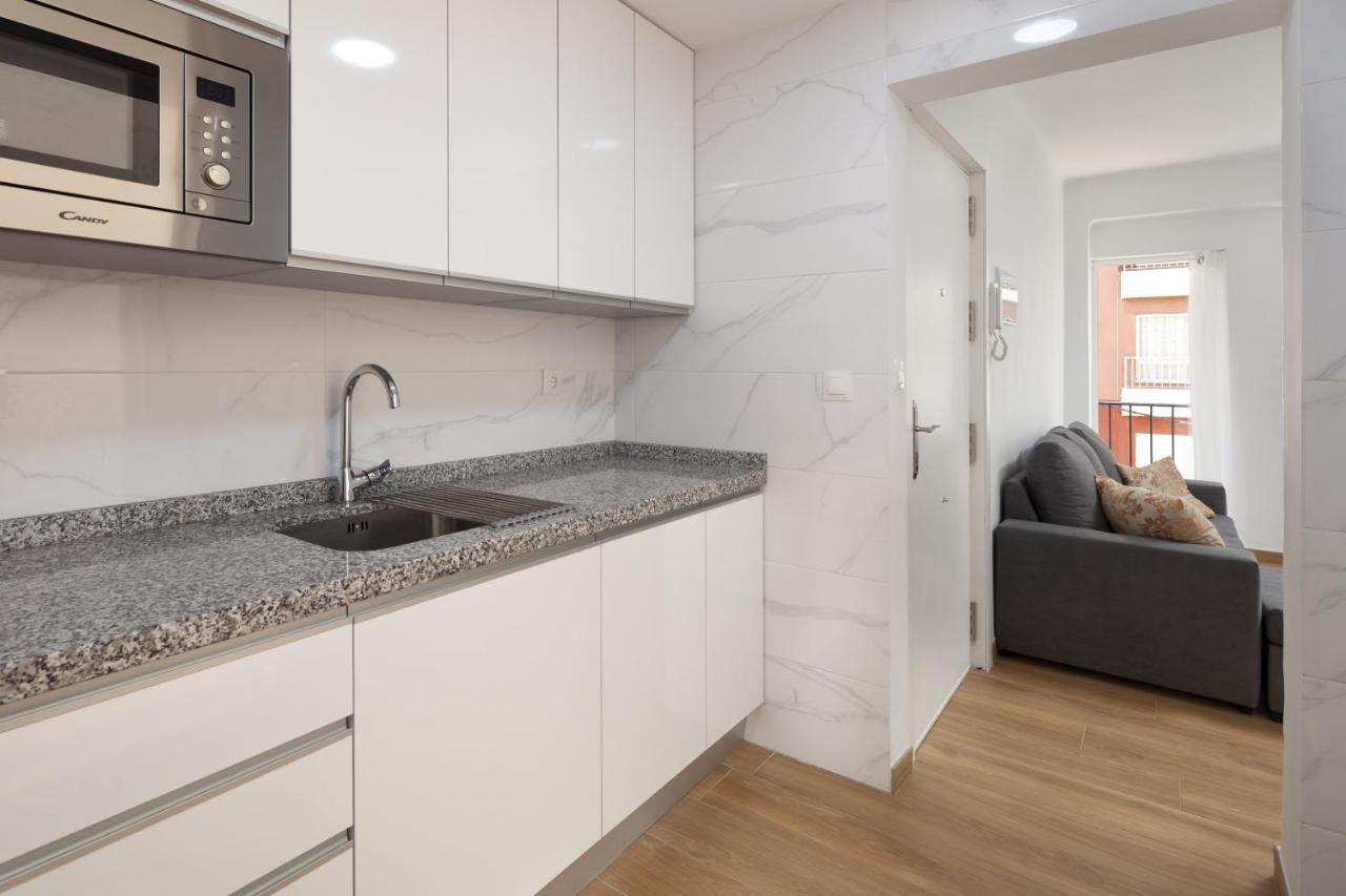 Apartamento Nuria Torre Del Mar Exterior photo