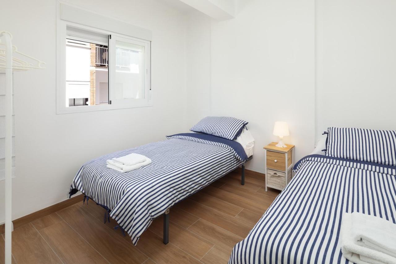 Apartamento Nuria Torre Del Mar Exterior photo